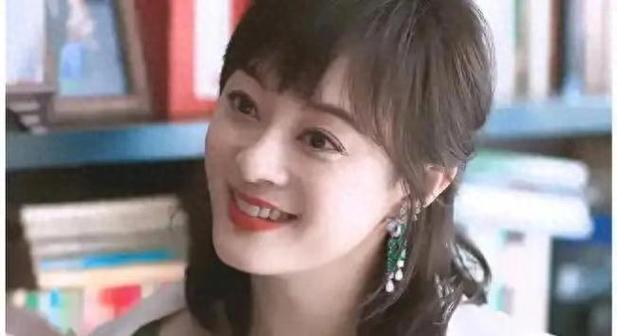 新澳门彩历史开奖记录走势图表和孙俪唇下痣没了与孙俪嘴唇的痣
